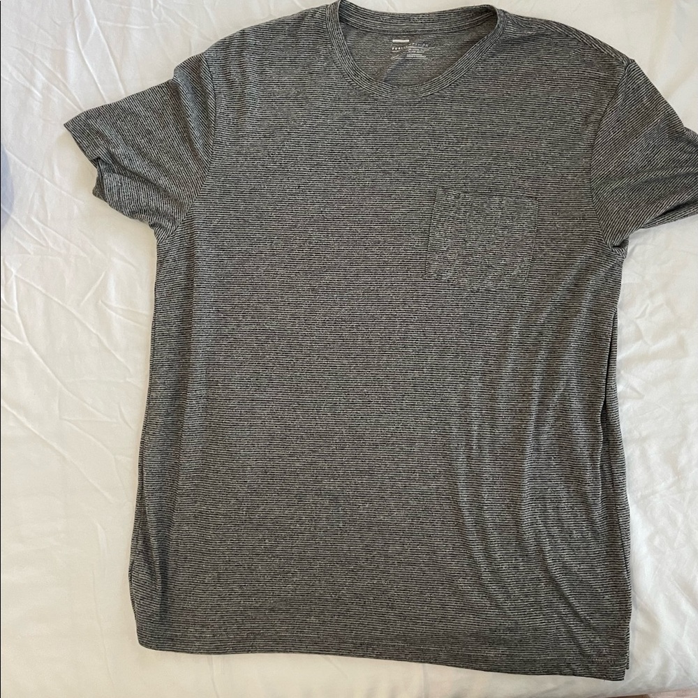 XL public opinion tee